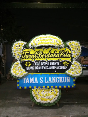 Papan Bunga Duka di Lombok Tengah